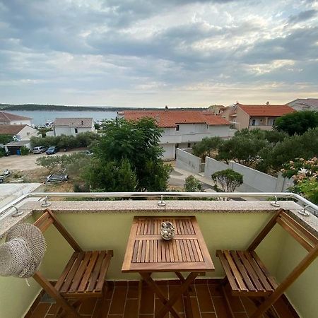 Apartmani Begic 1 I 2 Barbat na Rabu 外观 照片