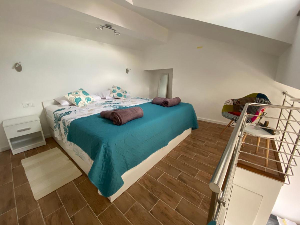 Apartmani Begic 1 I 2 Barbat na Rabu 外观 照片