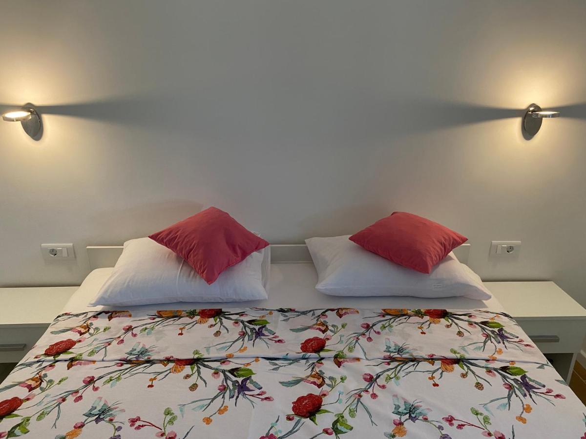 Apartmani Begic 1 I 2 Barbat na Rabu 外观 照片